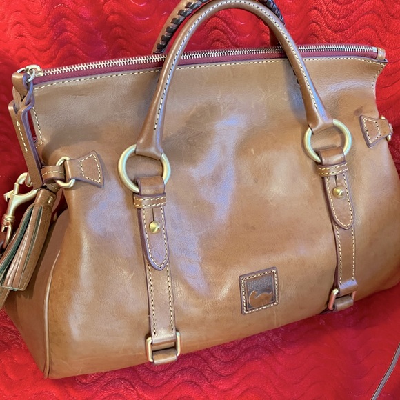 Dooney and Bourke Florentine Satchel (Large)